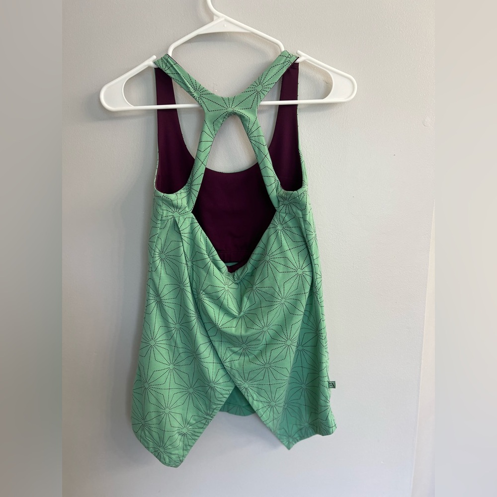 Rab Trance Tank Green Purple Geometric Womens Size 10 Athleisure Workout Preppy - Picture 2 of 10